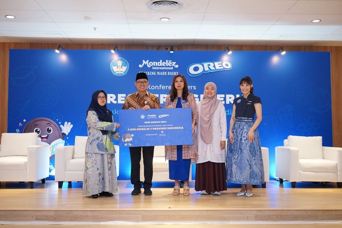 OREO Berbagi Seru Jangkau 7.000 Siswa & 1.000 Guru-Orang Tua di 7 Provinsi