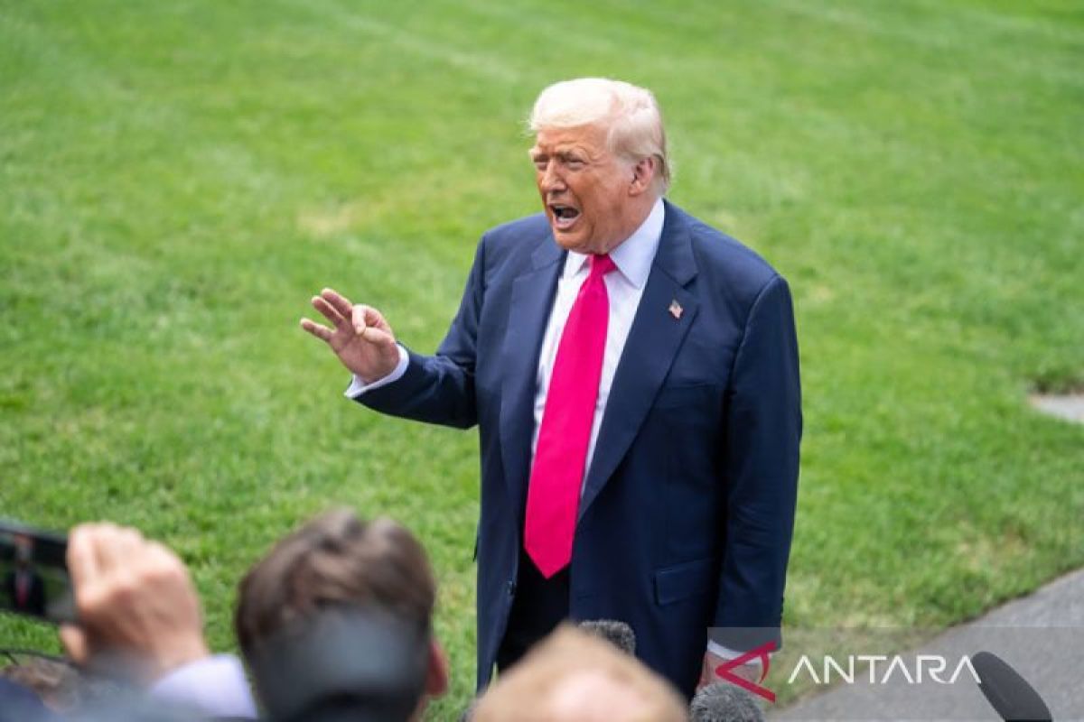 Trump Klaim Bisa Hancurkan Iran dalam Semalam, Ketegangan Meningkat