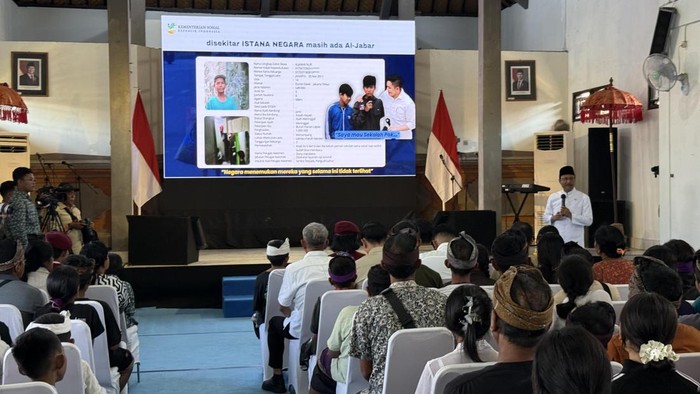 Di Depan Prabowo, Mensos Lapor Pembangunan 93 Gedung Permanen Sekolah Rakyat